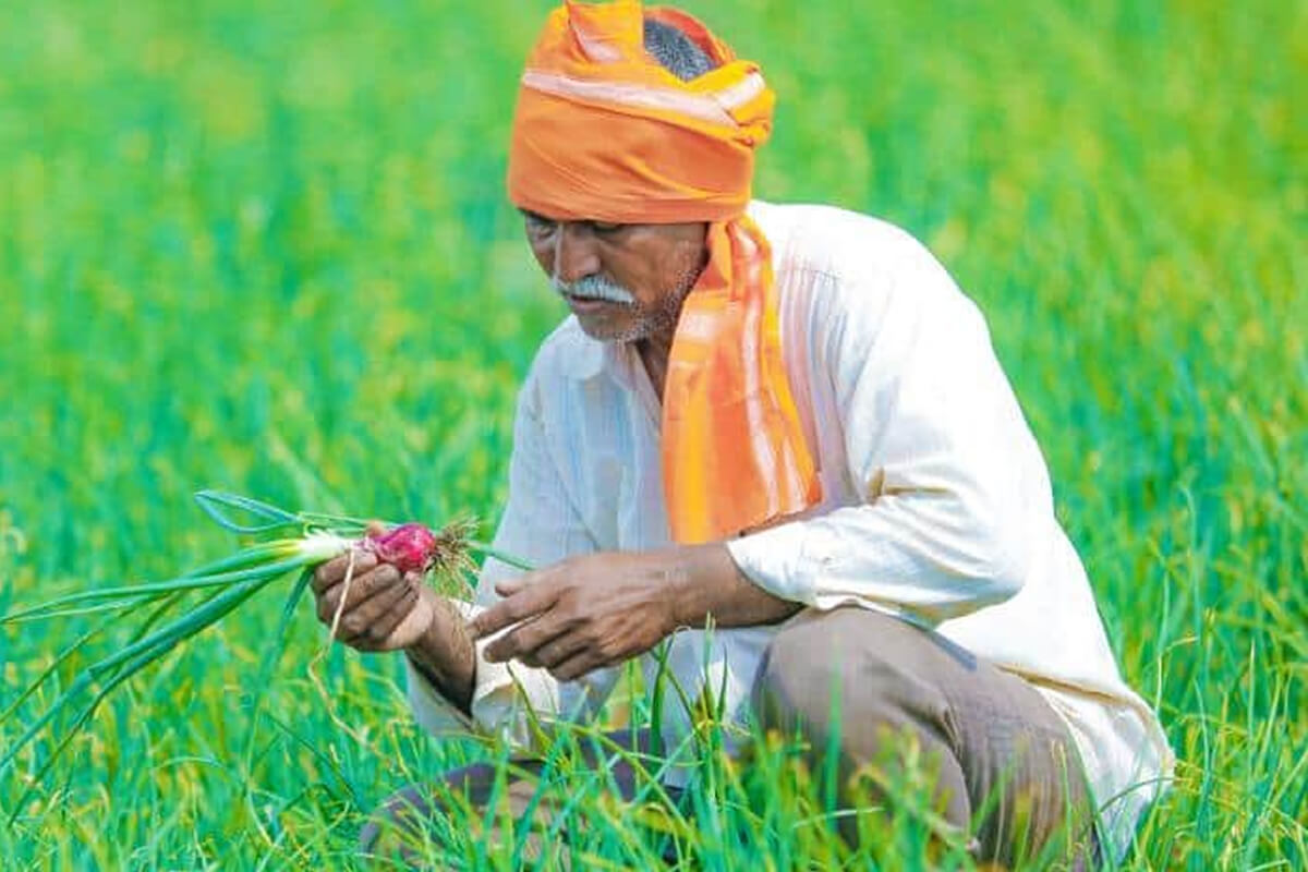 किसान अग्रिम पंक्ति में